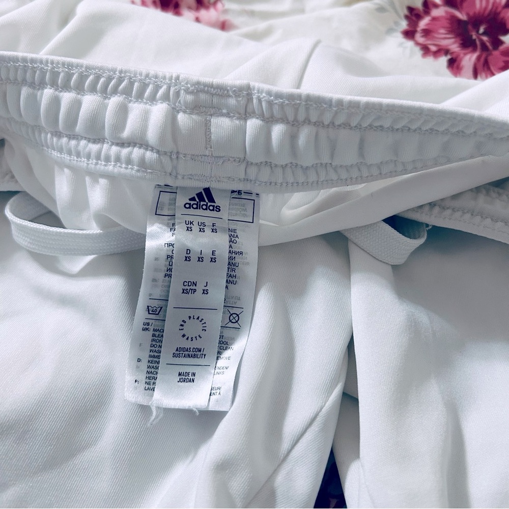 ▪️6/$25▪️ Adidas Aeroready White Soccer Shorts - Picture 3 of 7